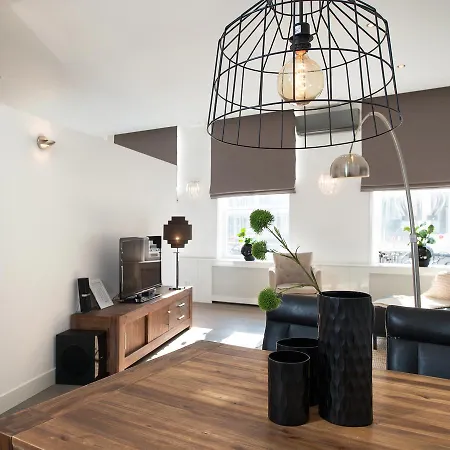 Urban Lodging City Apartment *